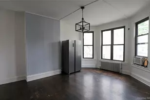 141 St James St, Kingston, NY 12401 - Photo 2