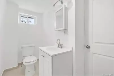 79 Taft Ave, New York, NY 10301 - Photo 10