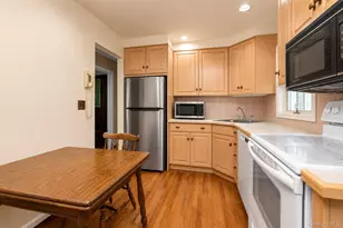 668 Mead Terrace, West Hempstead, NY 11550 - Photo 8