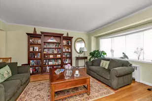 668 Mead Terrace, West Hempstead, NY 11550 - Photo 4