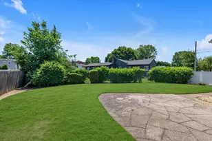 668 Mead Terrace, West Hempstead, NY 11550 - Photo 18