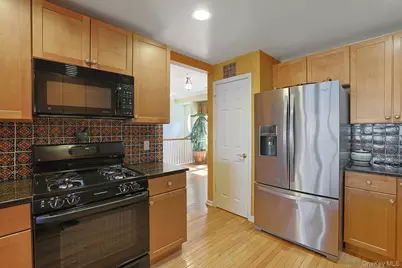 806 Half Moon Bay Drive, Croton on Hudson, NY 10520 - Photo 18