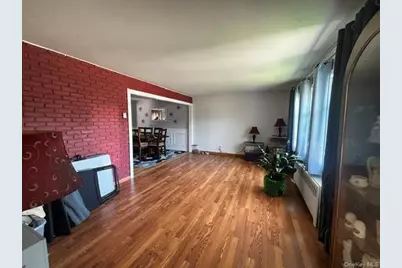 185 Audley Court, Copiague, NY 11726 - Photo 14