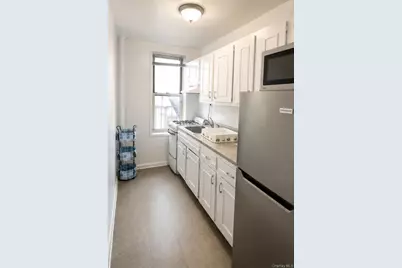 6725 Dartmouth Street #3M, Forest Hills, NY 11375 - Photo 2