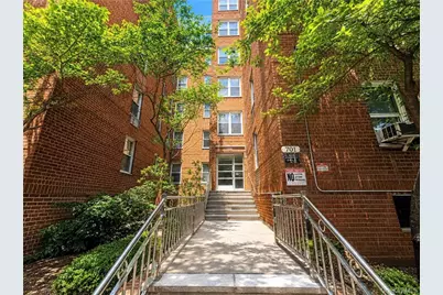 701 Gerald Court #2E, Brooklyn, NY 11235 - Photo 1