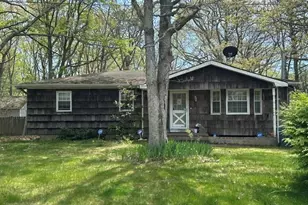 358 S Service Rd, Center Moriches, NY 11934 - Photo 2