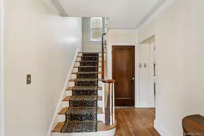 50 Roxbury Road, Rockville Centre, NY 11570 - Photo 4