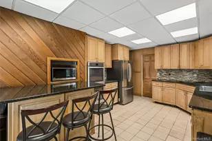 50 Roxbury Rd, Rockville Centre, NY 11570 - Photo 18