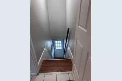 3 Flint Ave, Hempstead, NY 11550 - Photo 12