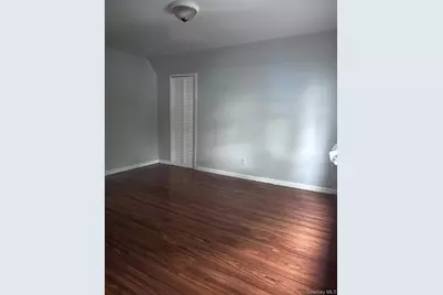 3 Flint Ave, Hempstead, NY 11550 - Photo 10