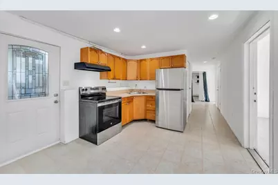20 Handsome Avenue, Selden, NY 11784 - Photo 6