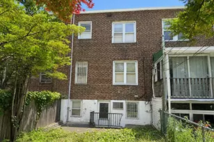 32-54 32nd St, Astoria, NY 11106 - Photo 2