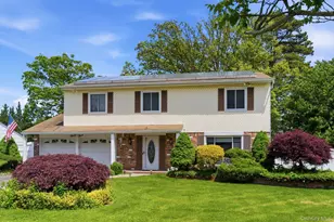 33 Roy Dr, Nesconset, NY 11767 - Photo 2