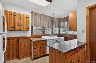 4 Montgomery Rd, Fort Montgomery, NY 10922 - Photo 8
