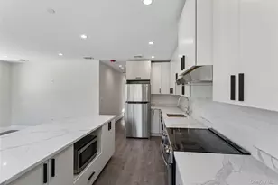 780 New York Ave, Huntington, NY 11743 - Photo 16