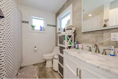 90 Wyoming Avenue, Long Beach, NY 11561 - Photo 10