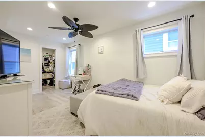 90 Wyoming Avenue, Long Beach, NY 11561 - Photo 8