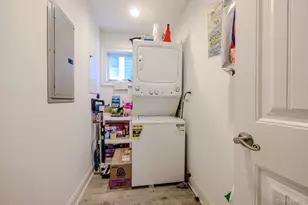 90 Wyoming Ave, Long Beach, NY 11561 - Photo 12