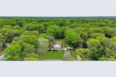 277 Magnolia Drive, Selden, NY 11784 - Photo 4