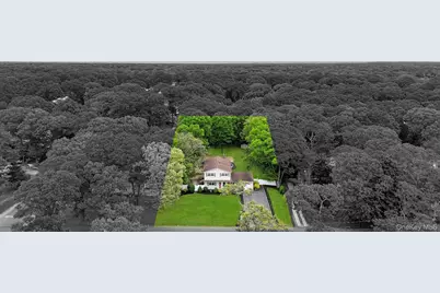 277 Magnolia Drive, Selden, NY 11784 - Photo 2