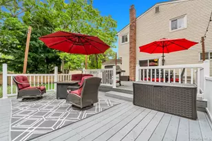 277 Magnolia Dr, Selden, NY 11784 - Photo 18