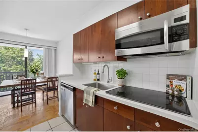 15 Stewart Place #7H, White Plains, NY 10603 - Photo 12