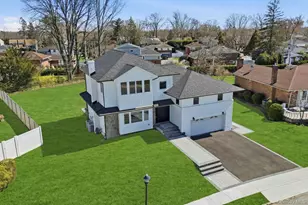 2040 Wellington Ct, Westbury, NY 11590 - Photo 44