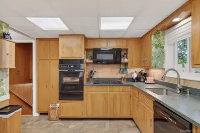 71 Ewart Street, Scarsdale, NY 10583 - Photo 6