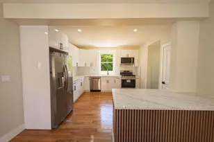 119-48 190th St, Saint Albans, NY 11412 - Photo 8