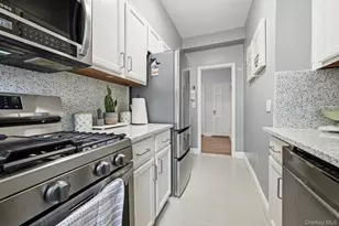 230 Central Ave, Lawrence, NY 11559 - Photo 18