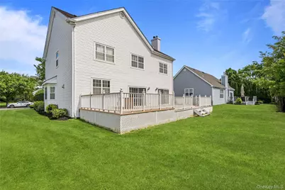 225 Barton Avenue, Melville, NY 11747 - Photo 24