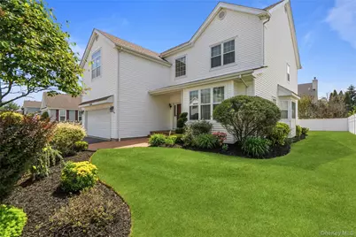 225 Barton Avenue, Melville, NY 11747 - Photo 2
