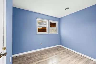 147 Branch Avenue, Central Islip, NY 11722 - Photo 30