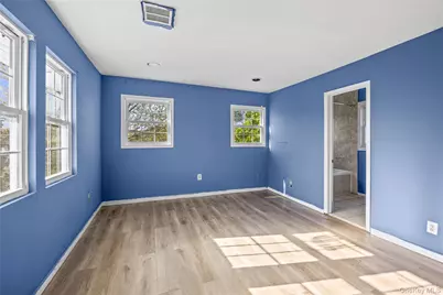 147 Branch Avenue, Central Islip, NY 11722 - Photo 26