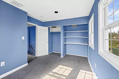 147 Branch Avenue, Central Islip, NY 11722 - Photo 32