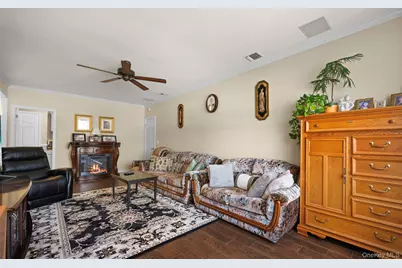 4 Vera Court, Centereach, NY 11720 - Photo 24