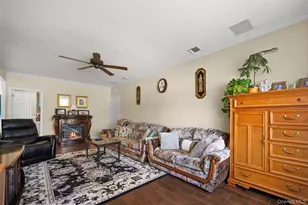 4 Vera Ct, Centereach, NY 11720 - Photo 24