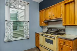 78-12 79th St, Glendale, NY 11385 - Photo 18