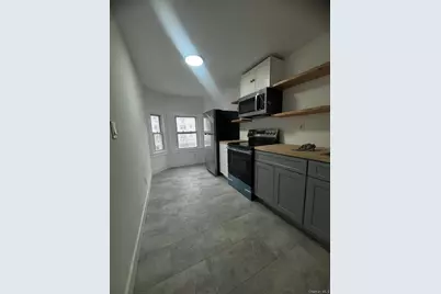 301 Warburton Avenue, Yonkers, NY 10701 - Photo 1