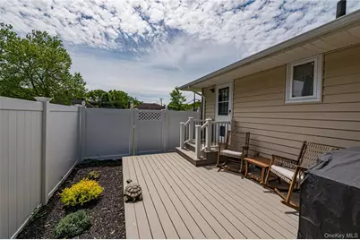 3 Baylor Drive, Smithtown, NY 11787 - Photo 20