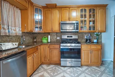 150-07 Reeves Avenue, Flushing, NY 11367 - Photo 6