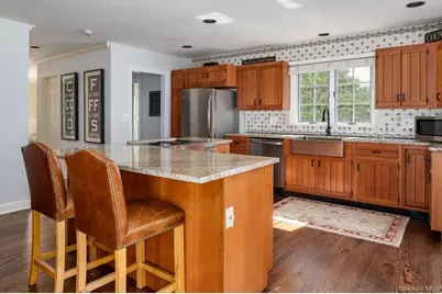 5 Willow Run Road, Greenwich, CT 06831 - Photo 10