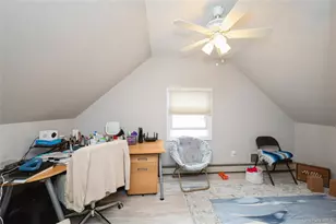 25 Rock Ln, Levittown, NY 11756 - Photo 20