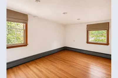 7 Dawes Avenue, Syosset, NY 11791 - Photo 20