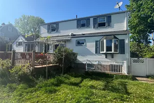 7 Dawes Ave, Syosset, NY 11791 - Photo 22
