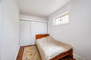 50-12 202nd St, Bayside, NY 11364 - Photo 20