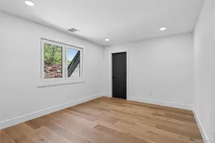 364 Old Farmingdale Rd, West Babylon, NY 11704 - Photo 36