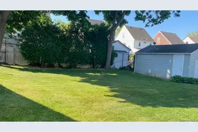 263 Gilmore Street, Mineola, NY 11501 - Photo 18