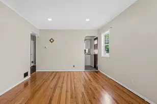 98 Lincoln St, Elmont, NY 11003 - Photo 10