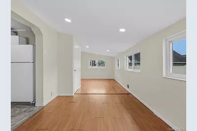 98 Lincoln Street, Elmont, NY 11003 - Photo 6